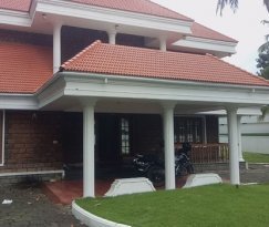 5 BHK House for sale in Angamaly